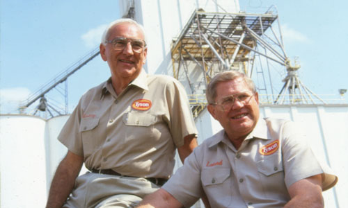 Don Tyson and Buddy Wray