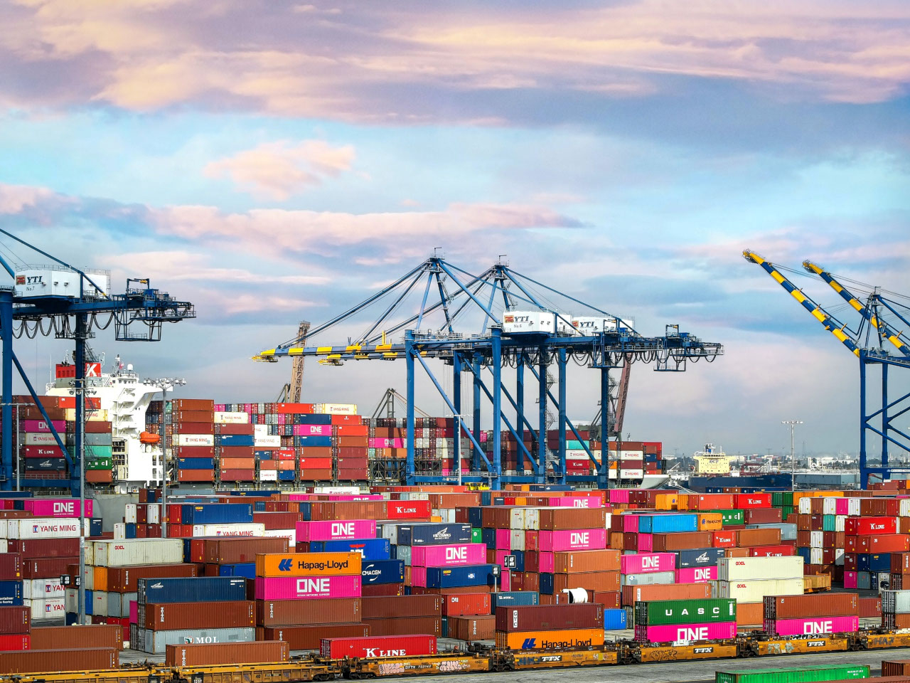 Supply Chain-Logistics This is a photo of shipping containers.